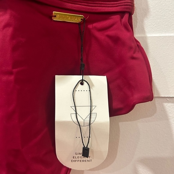 PUNTAMAR Layla red one piece swimsuit NWT - Picture 4 of 9